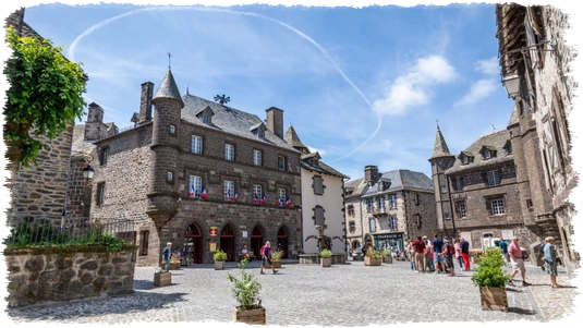 Ville de Salers Ville de Salers